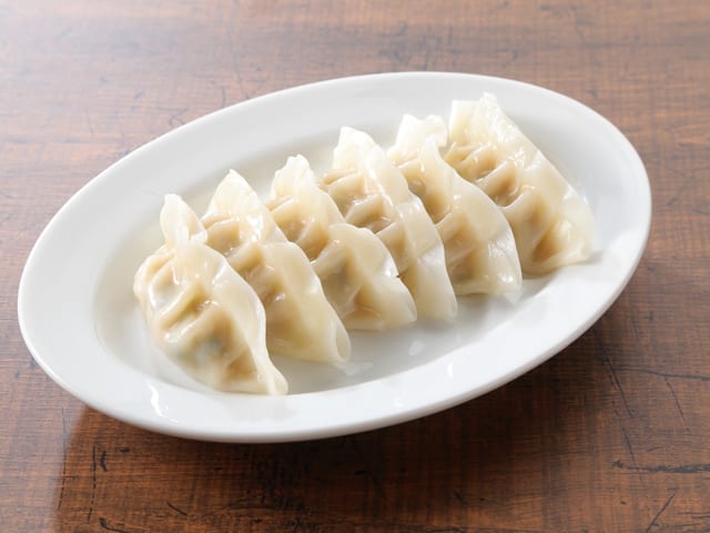 Steamed Dumplings (6pcs).